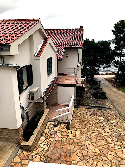 apartmani oliva dugi otok žman